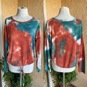Smoke & Mirrors Waffle Knit Crop Pullover LARGE